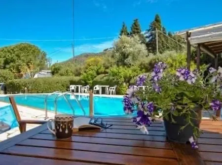 Moulinos Loft * Svoronata